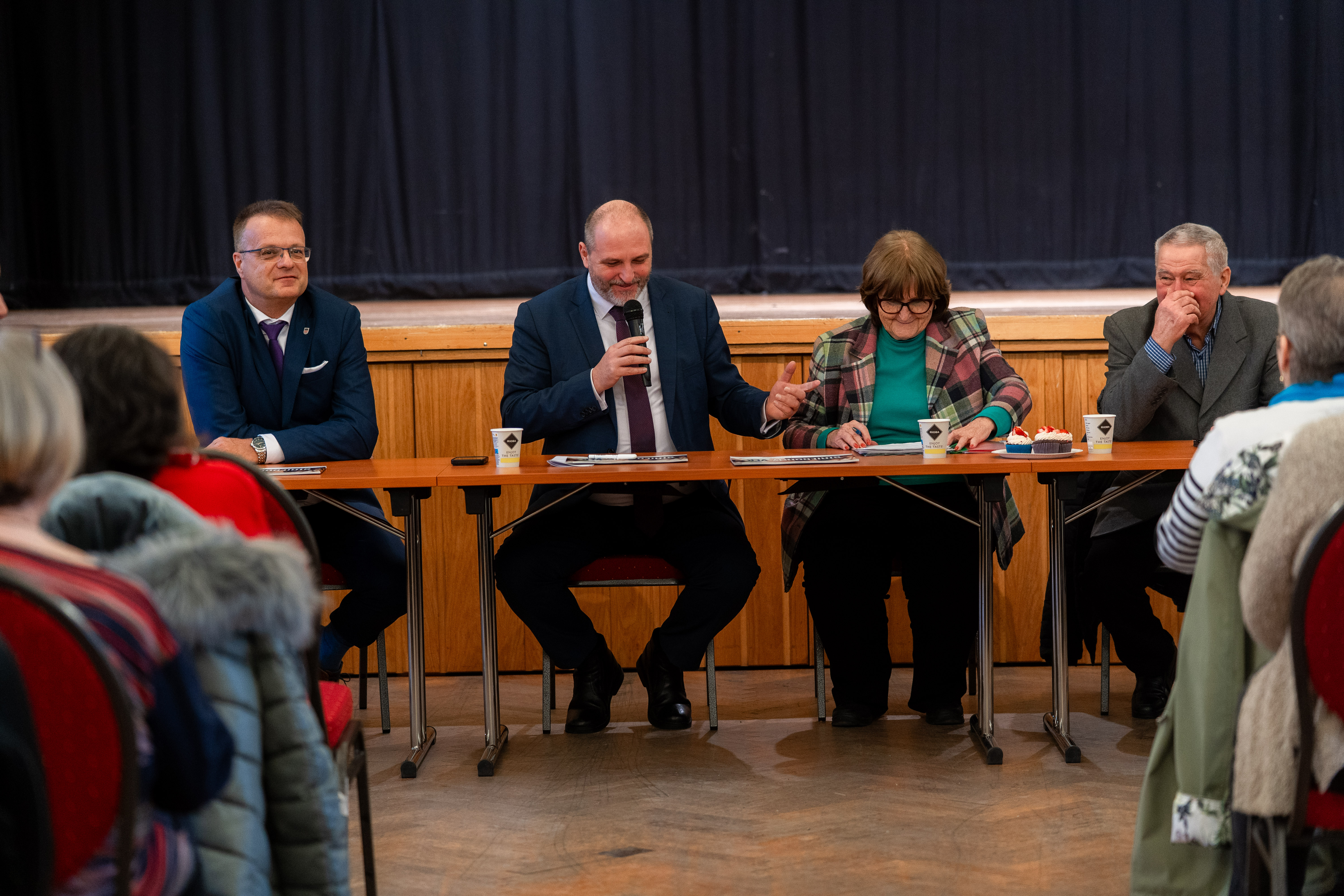 Navsteva seniorskeho klubu DC Stare mesto-14